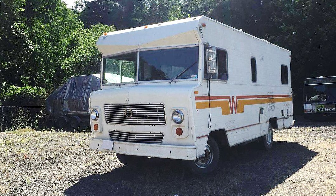 1976 Winnebago Brave Motorhome