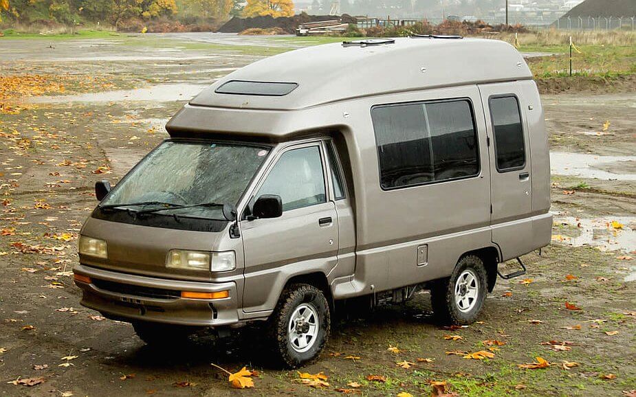 1990 Toyota Campmate 4WD