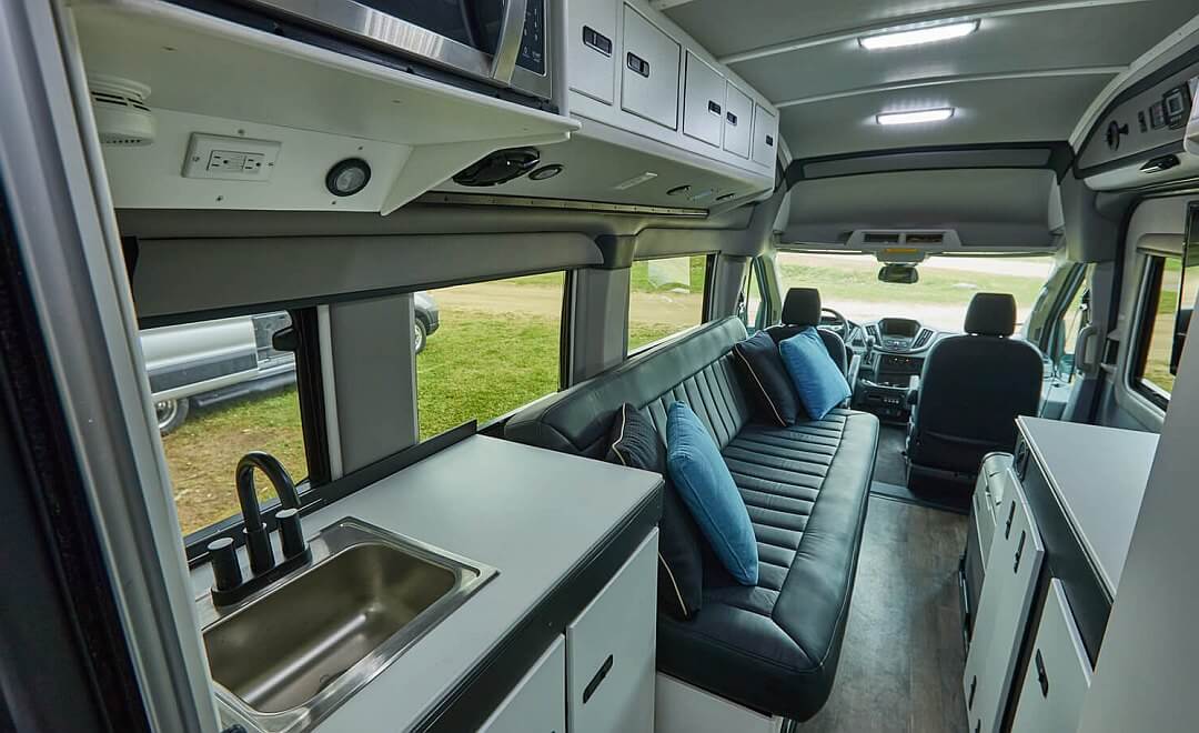 2020 Embassy Traveler Sport TRL Ford Transit